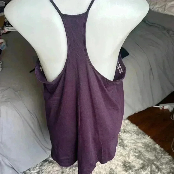 Size M purple racerback tank top with bronze/champagne sequins from Express - Picture 4 of 5